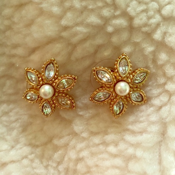 Dior Jewelry - Vintage Christian Dior Rhinestone & Pearl Earrings